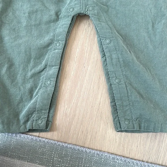 Angel Dear Green Overalls corduroy 18-24 months romper - Picture 3 of 4